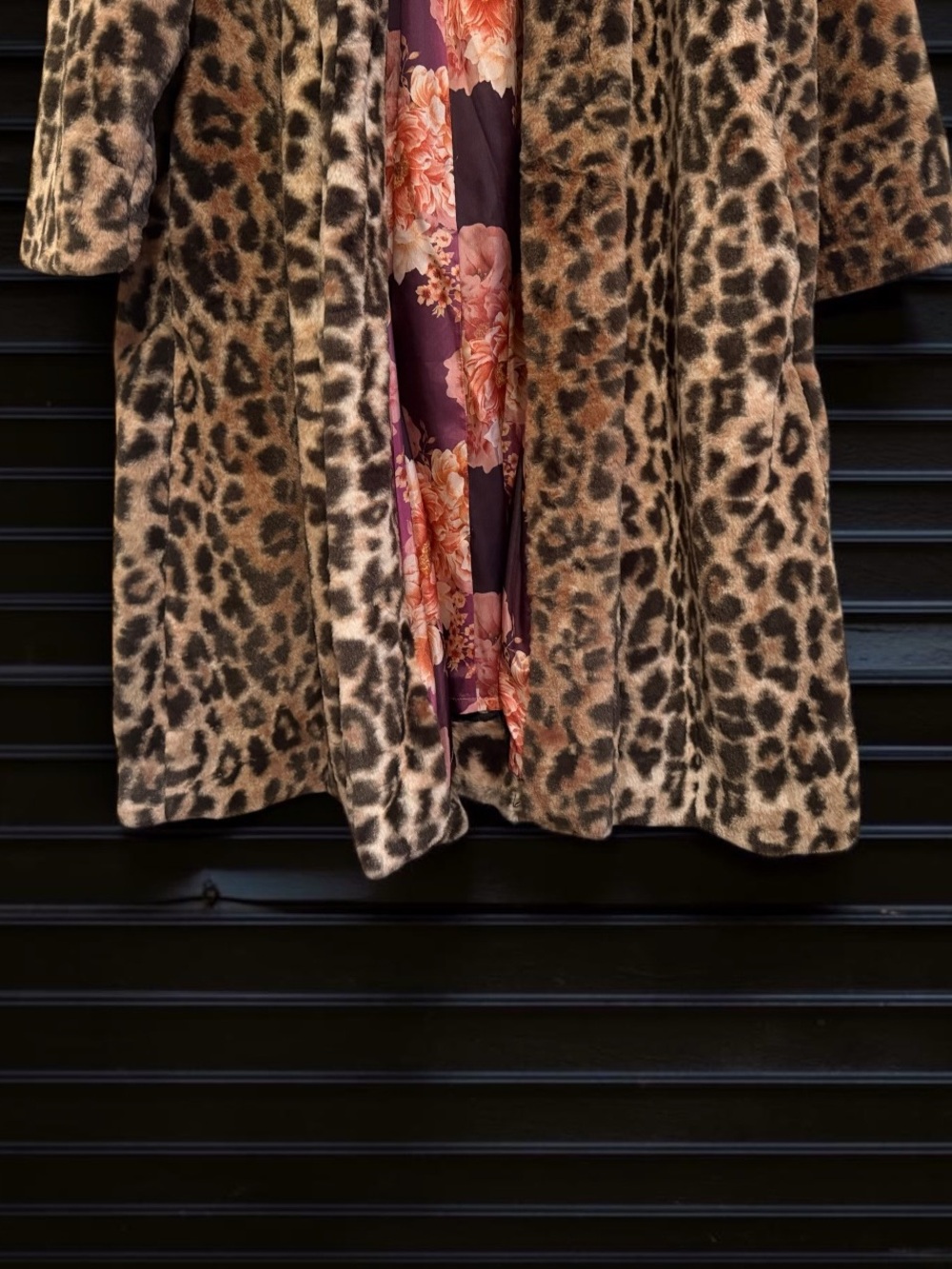 New Johnny Was Faux Fur Leopard Print Coat with 100% Silk Printed Lining Rare - Picture 4 of 16